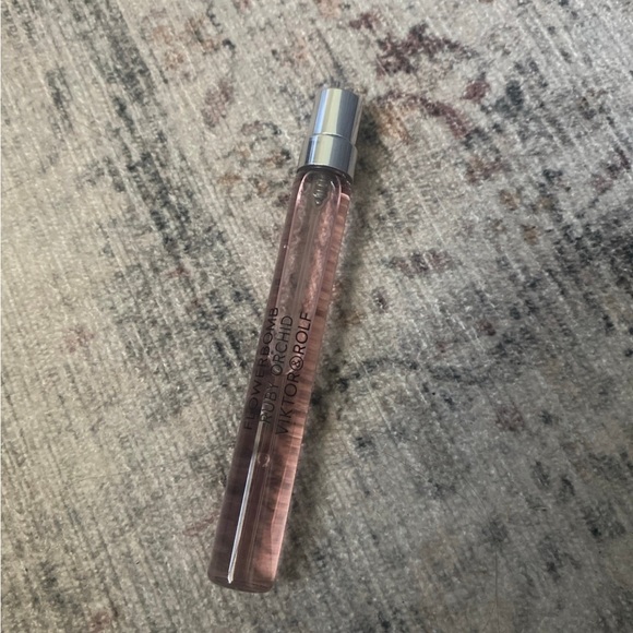 Viktor & Rolf Flowerbomb Ruby Or his Travel Spray - Picture 2 of 3